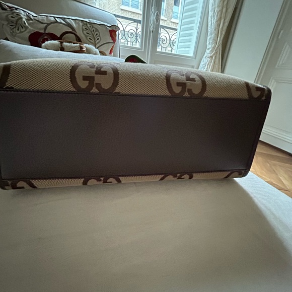 - GUCCI GG TOTE Jumbo new without tags comes with dust bag - Picture 6 of 9